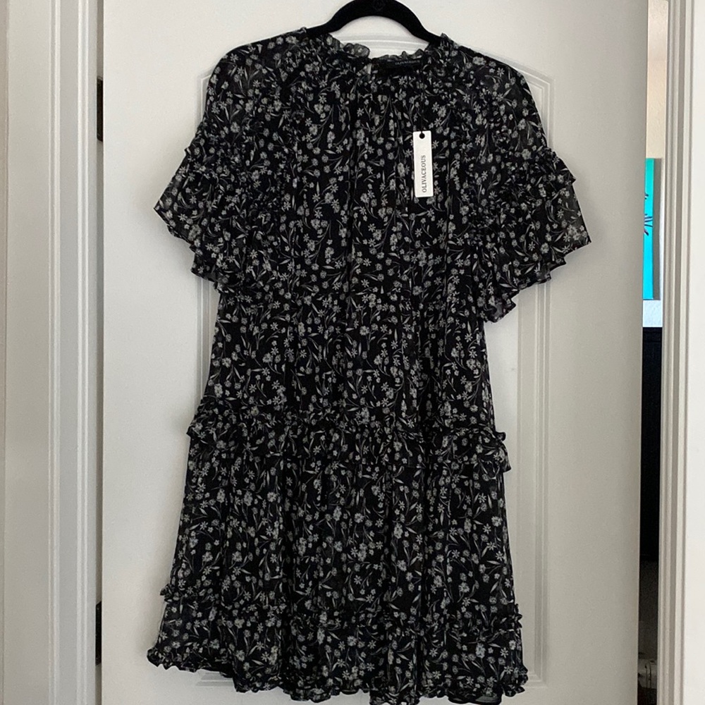 NWT olivaceous dress. Cute dress for summer!